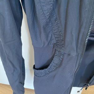 Super cute Lululemon gray jacket